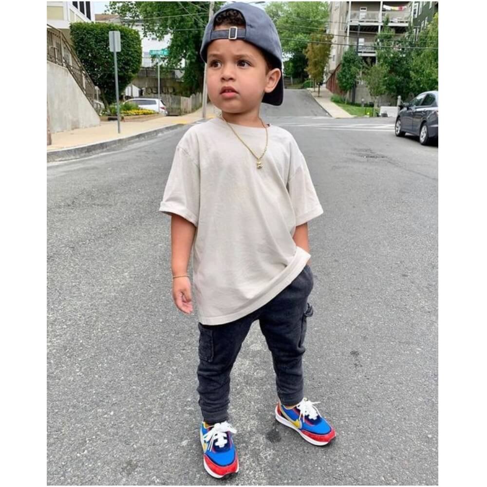 Look Infantil Masculino com Tênis Colorido