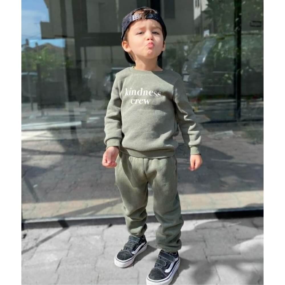 Conjunto Infantil na Cor Verde