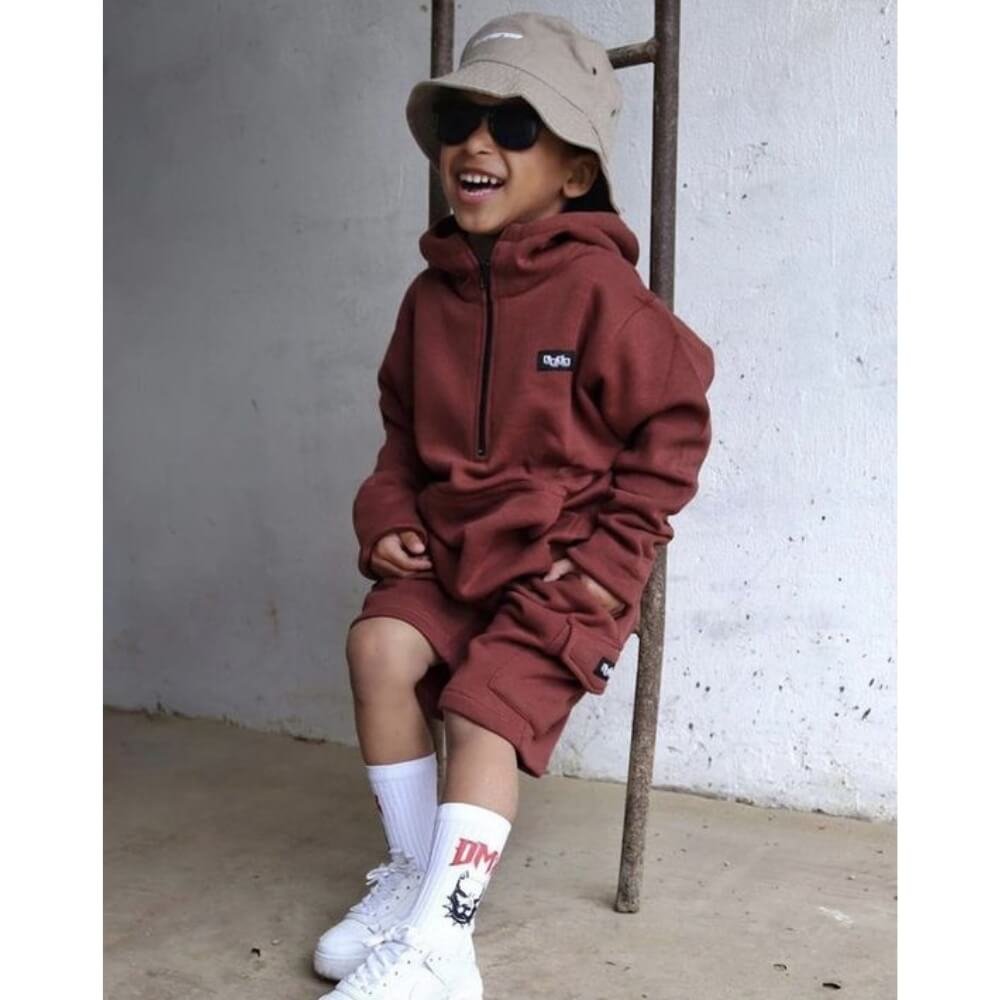 Conjunto Infantil com Meia na caneca e tênis branco